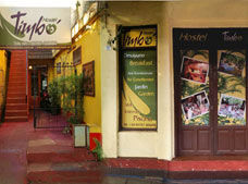 Nomads Hostel Iguazu Puerto Iguazú Exteriör bild